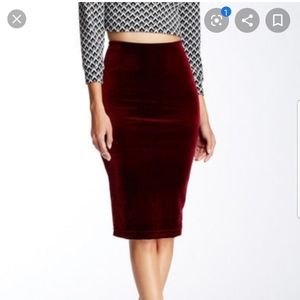 BNWT American Apparel burgundy velvet pencil skirt